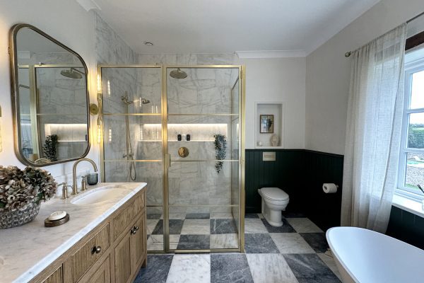 Classic contemporary brushed brass bathroom (17)