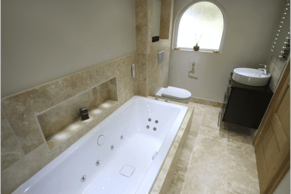 Steamroom and whirlpool bath